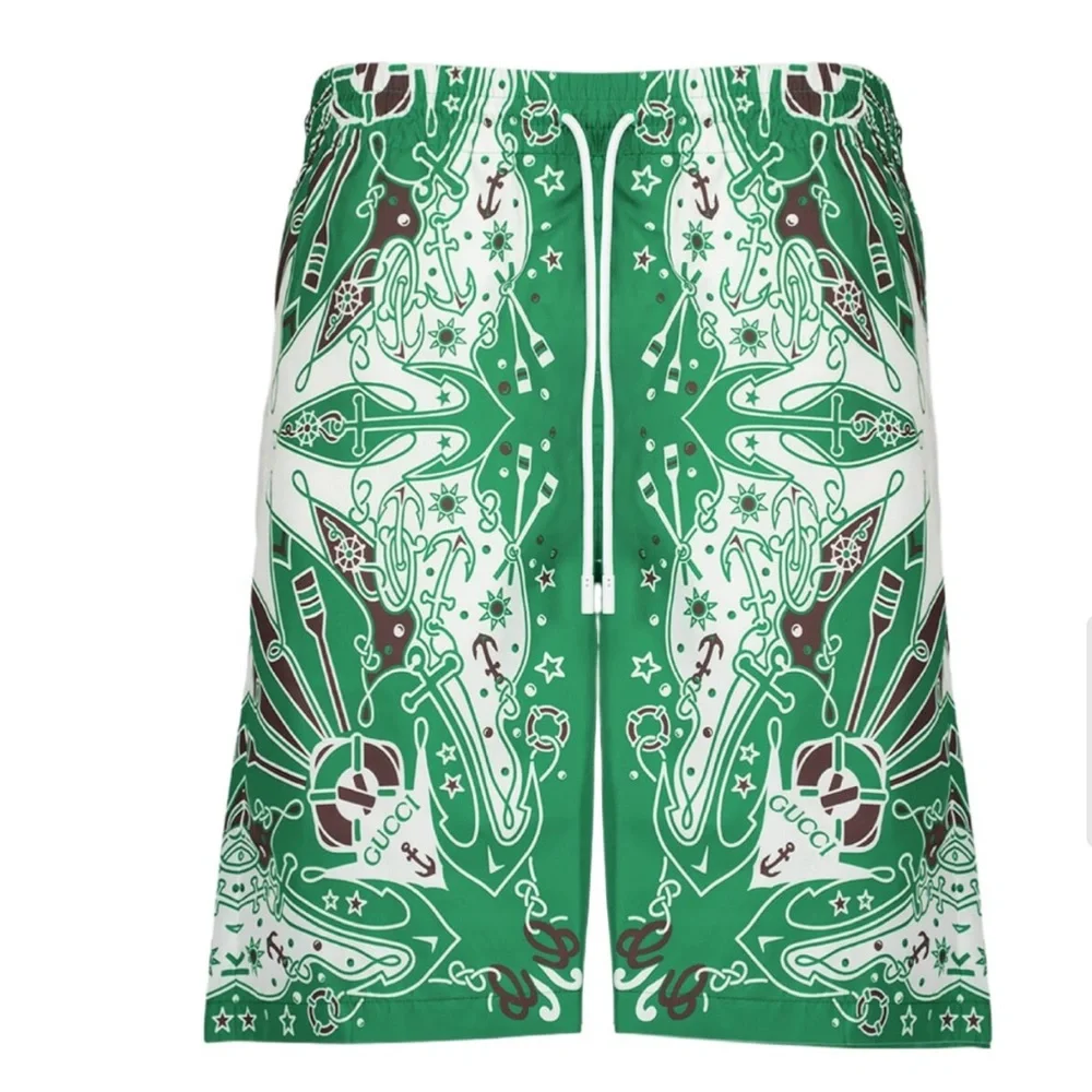 NWT GUCCI LOGO PRINT DRAWSTRING SWIM SHORTS 💚🌟